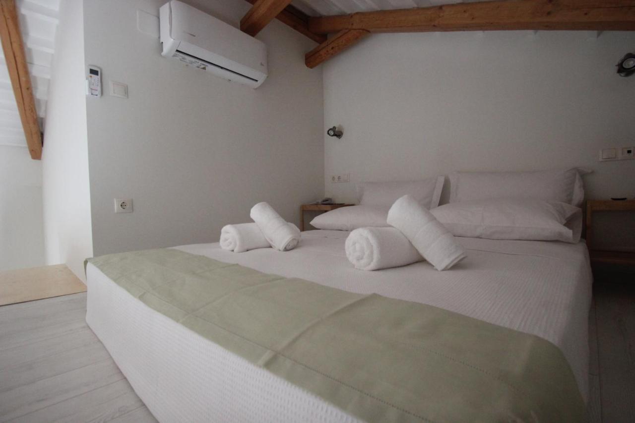 L Anima Boutique Suites Città di Skiathos Esterno foto