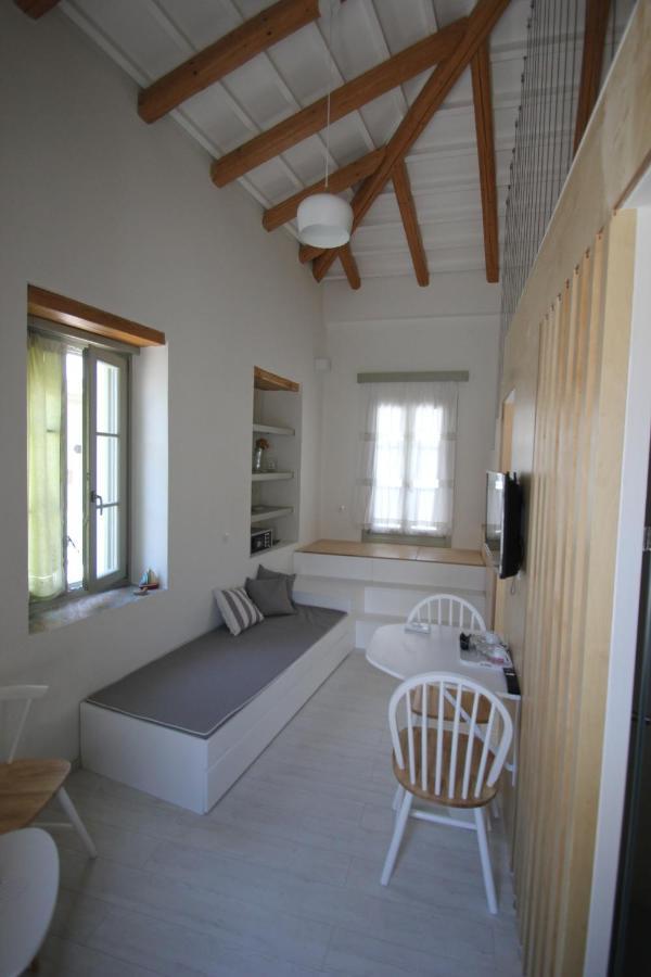 L Anima Boutique Suites Città di Skiathos Esterno foto